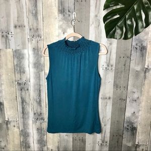 Elie Tahari Patchwork Sleeveless Blouse H24